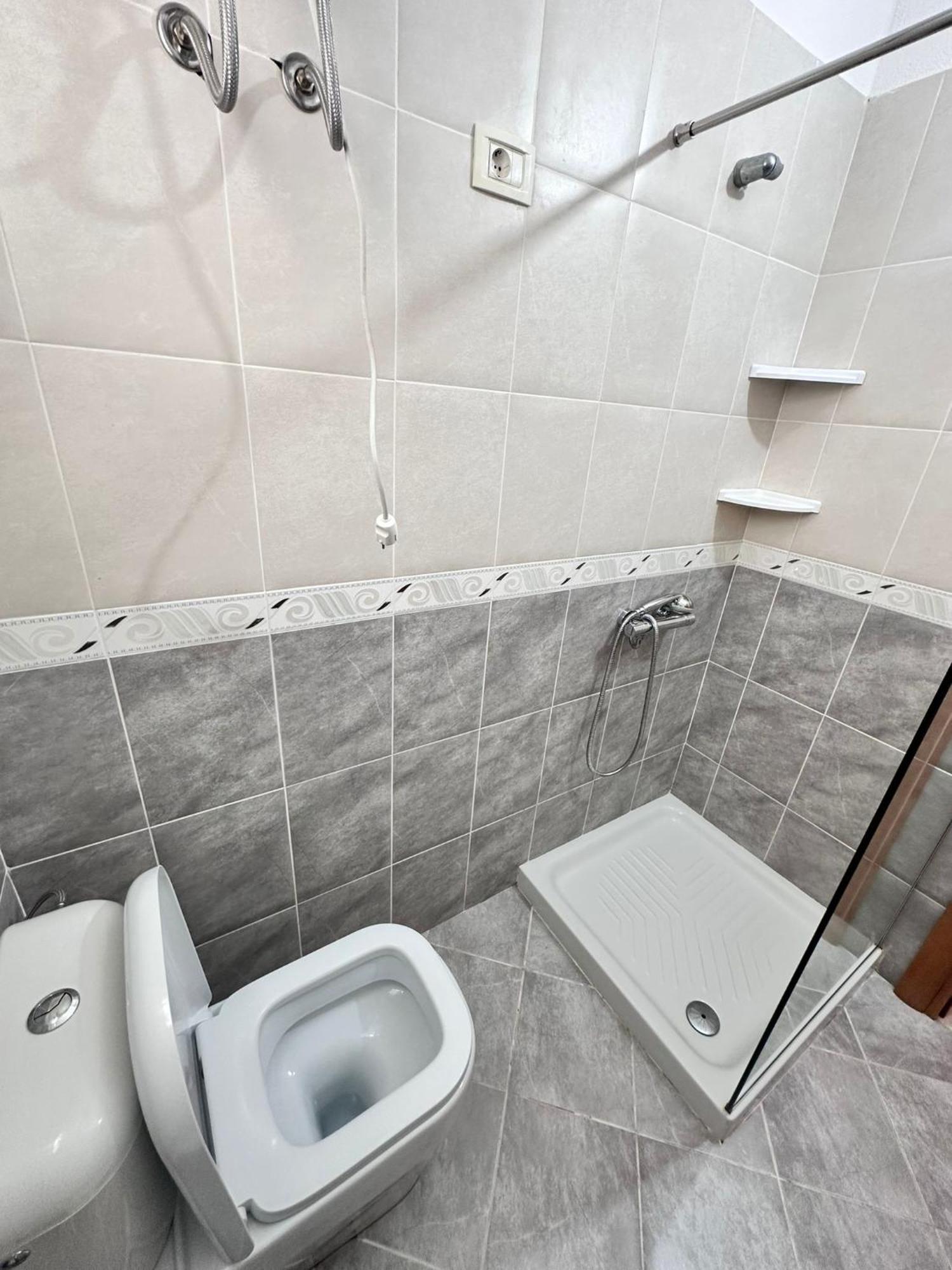 Auri's House Vlorë